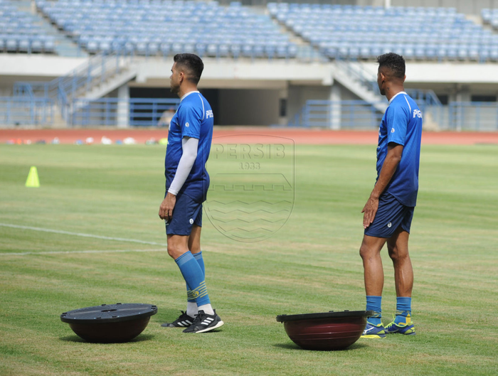 Wander Luiz dan Fabiano Beltrame di Persib Bandung.