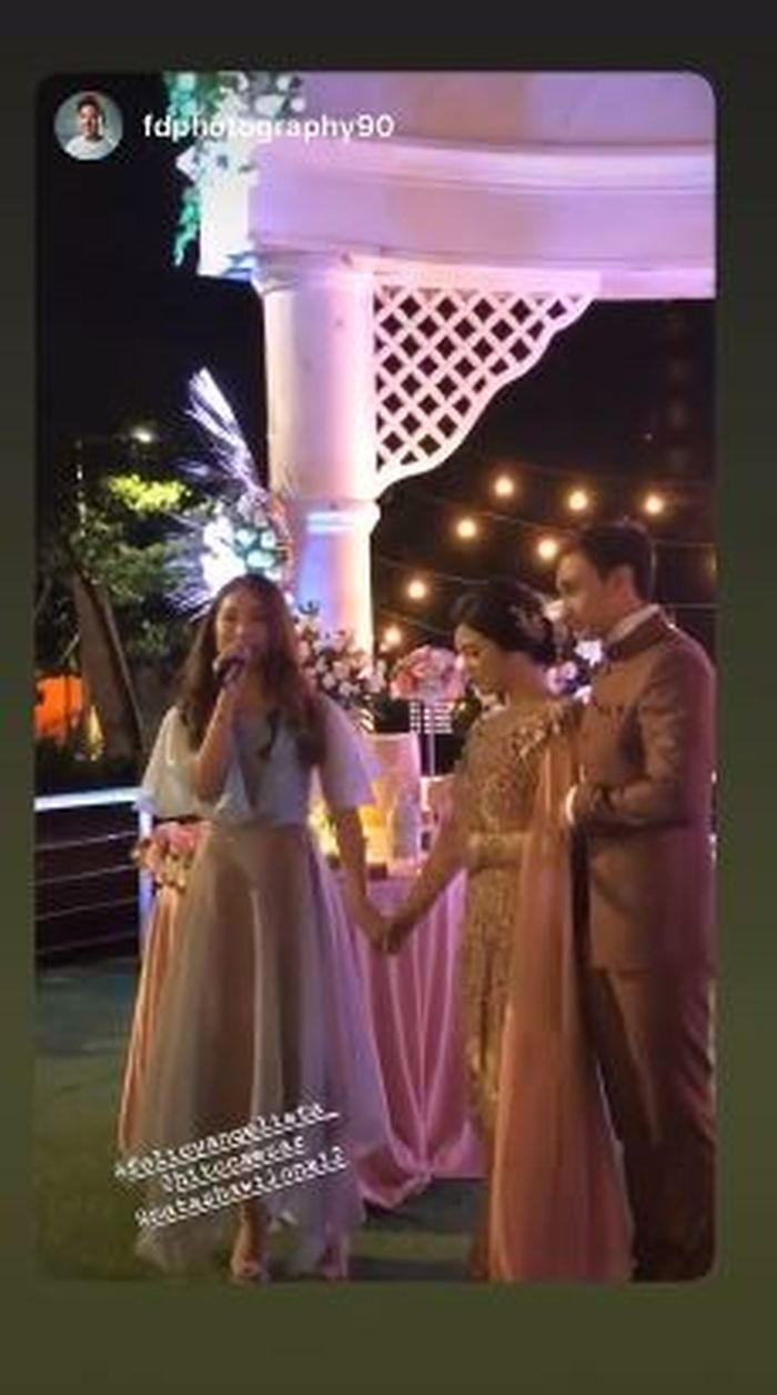 Natasha Wilona tampak menghadiri acara lamaran Felicya Angelista dan Caesar Hito