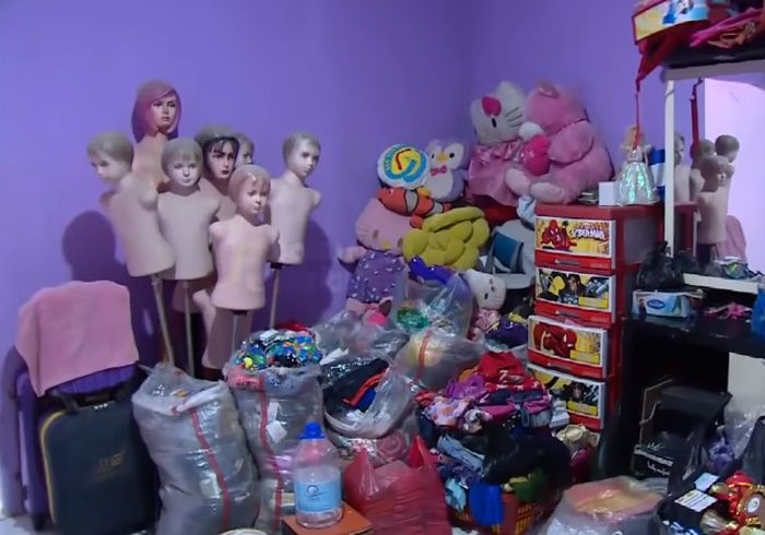 Rumah Misca Mancung tak ada lagi ruang kosong, semua penuh barang