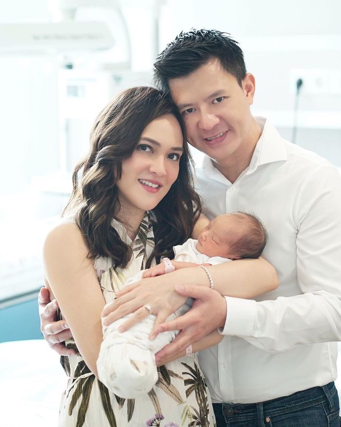 Tampilan cantik Shandy Aulia pasca 4 hari melahirkan