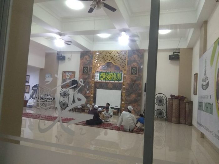 Terlihat para anak-anak yatim berada di dalam Yayasan Panti Asuhan Yatim Daarul Rahman di kawasan Pejaten Barat, Jakarta Selatan, Jumat (20/2/2020).