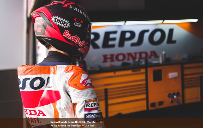 Pembalap Repsol Honda, Marc Marquez, bersiap melakoni tes pramusim MotoGP 2020 di Sirkuit Losail, Qatar, 24 Februari 2020.