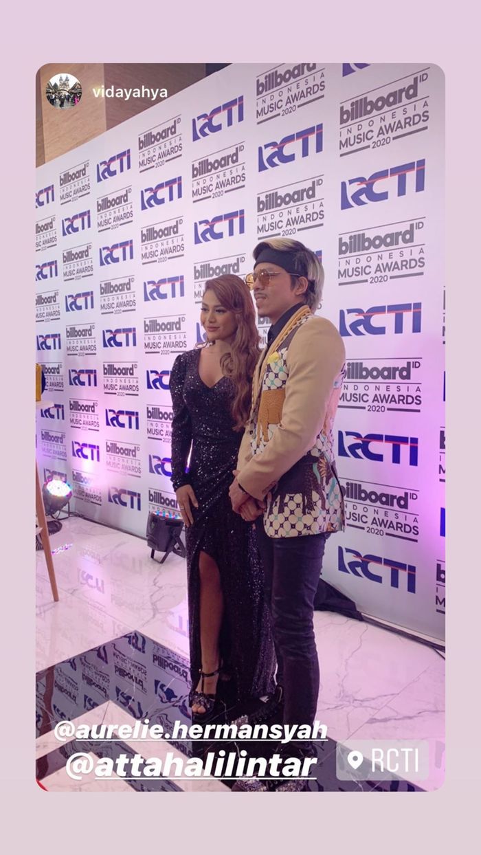 Tampilan Aurel Hermansyah bersama Atta Halilintar di Billboard IMA 2020