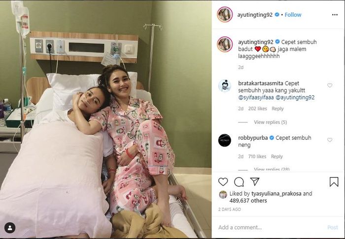 Adik <a href='https://pontianak.tribunnews.com/tag/ayu-ting-ting' title='Ayu Ting Ting'>Ayu Ting Ting</a> terbaring di rumah sakit