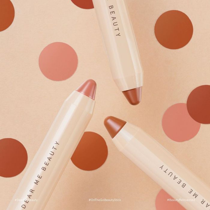 5 Lipstik 3-in-1 Lokal di Bawah 100 Ribu, Bisa untuk Pipi dan Mata: Dear Me Beauty Multistick Crayon