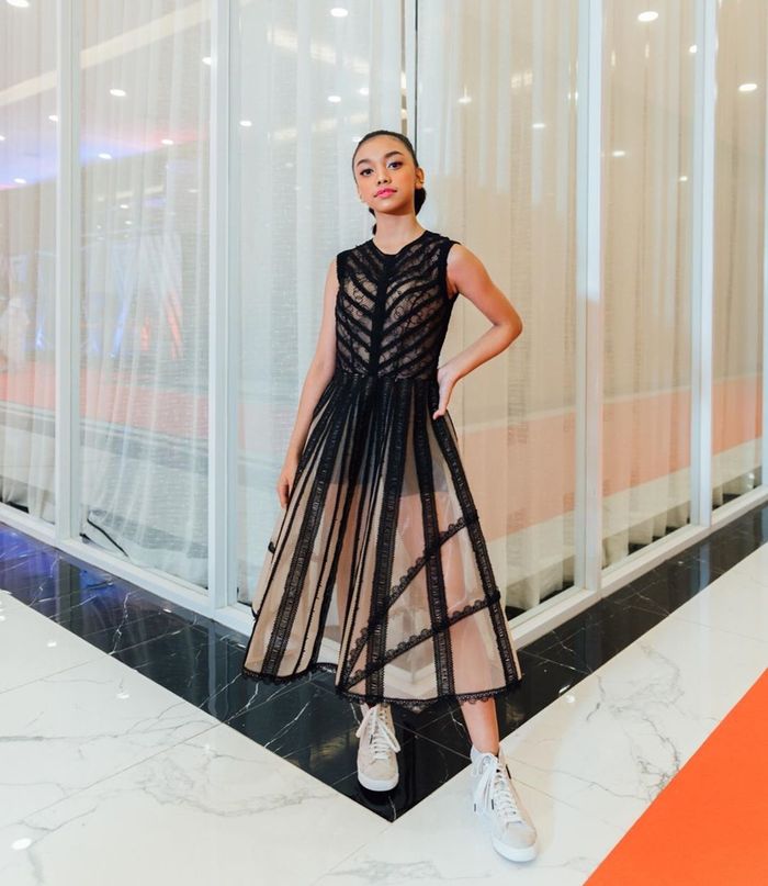 3 Model Dress Ala Anak Nola B3, Naura Ayu yang Manis Buat Kondangan