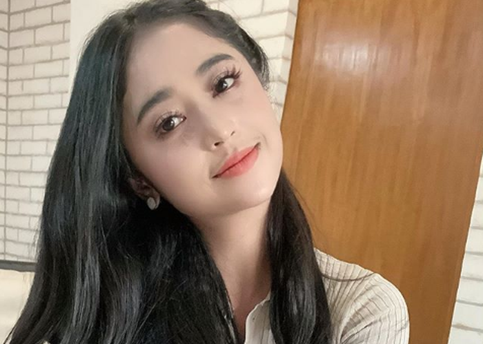 Dewi Perssik
