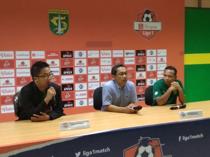 Jumpa pers pelatih Persebaya, Aji Santoso, usai laga pembuka Shopee Liga 1 2020 melawan Persik di Stadion Gelora Bung Tomo, Surabaya, Sabtu (29/2/2020).
