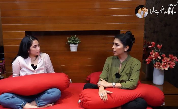 Gebby Vesta ungkapkan cerita menjadi transgender kepada Ussy Sulistiawaty.