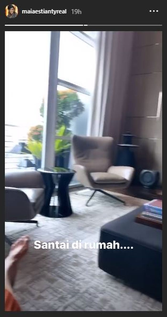 Properti yang ada di ruang tamu