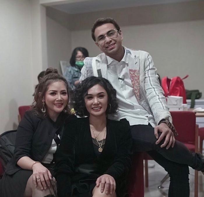 Tampilan Yuni Shara saat bertemu dengan Raffi Ahmad