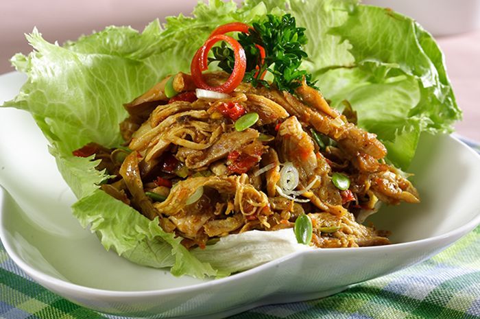 Hati-Hati, Deh! Sekali Suap, Tumis Ayam Suwir Petai Cina ini Bikin Lidah Jatuh Hati