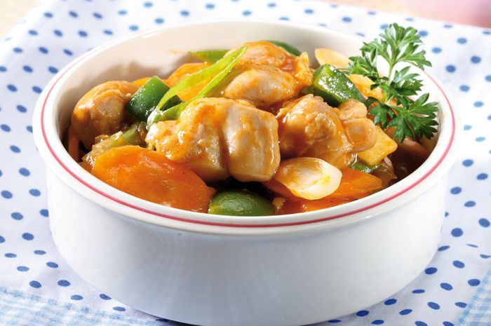 Kalau Tumis Ayam Saus Wortel ini Ada di Meja Makan, Keluarga Pasti Lahap Makan