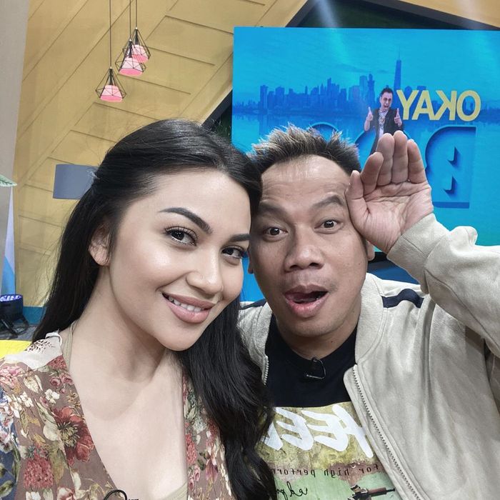 Ariel Tatum selfie bareng Vicky Prasetyo