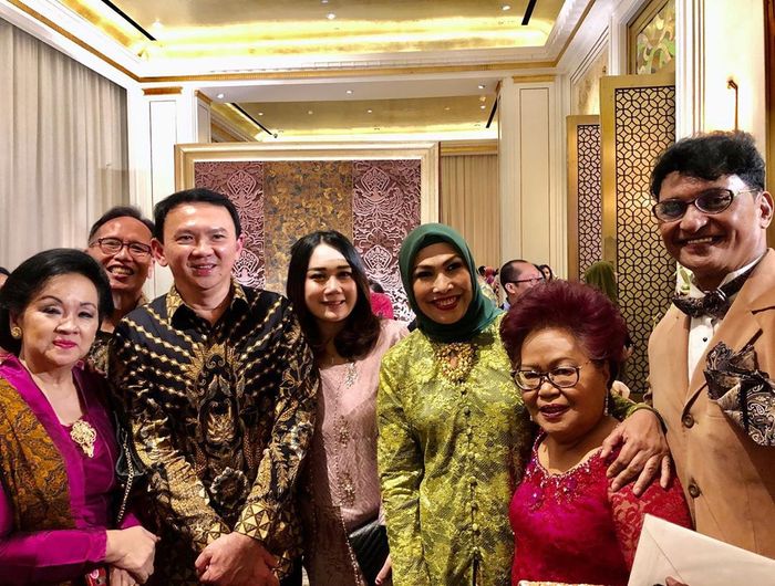 Tampilan Puput Nastiti Devi saat kondangan