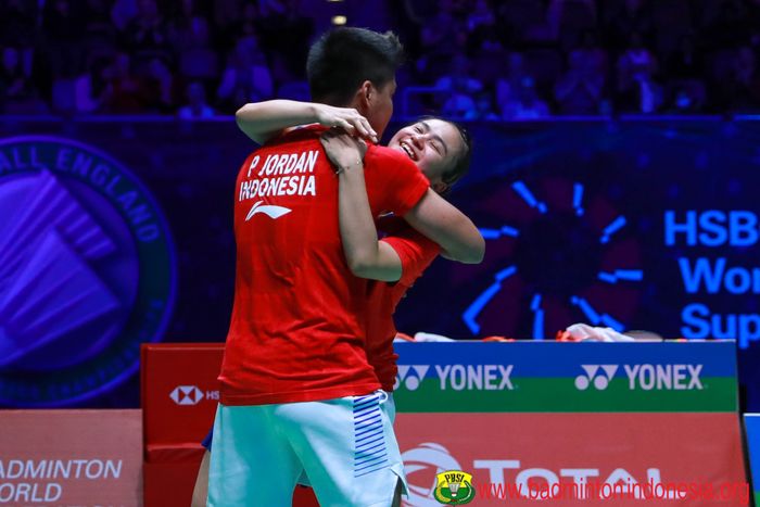 Momen saat Praveen/Melati merayakan kemenangan di final All England Open 2020.