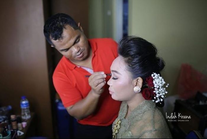 Ciripa merias pengantin