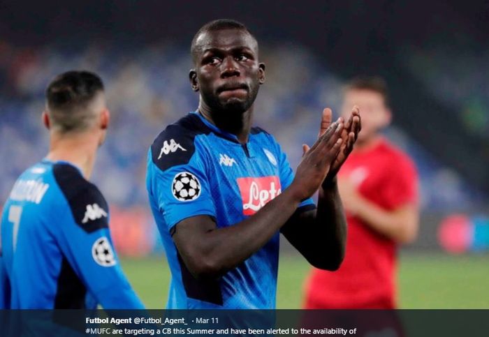 Bek tengah Napoli, Kalidou Koulibaly, memiliki julukan Armadio alias Si Lemari.