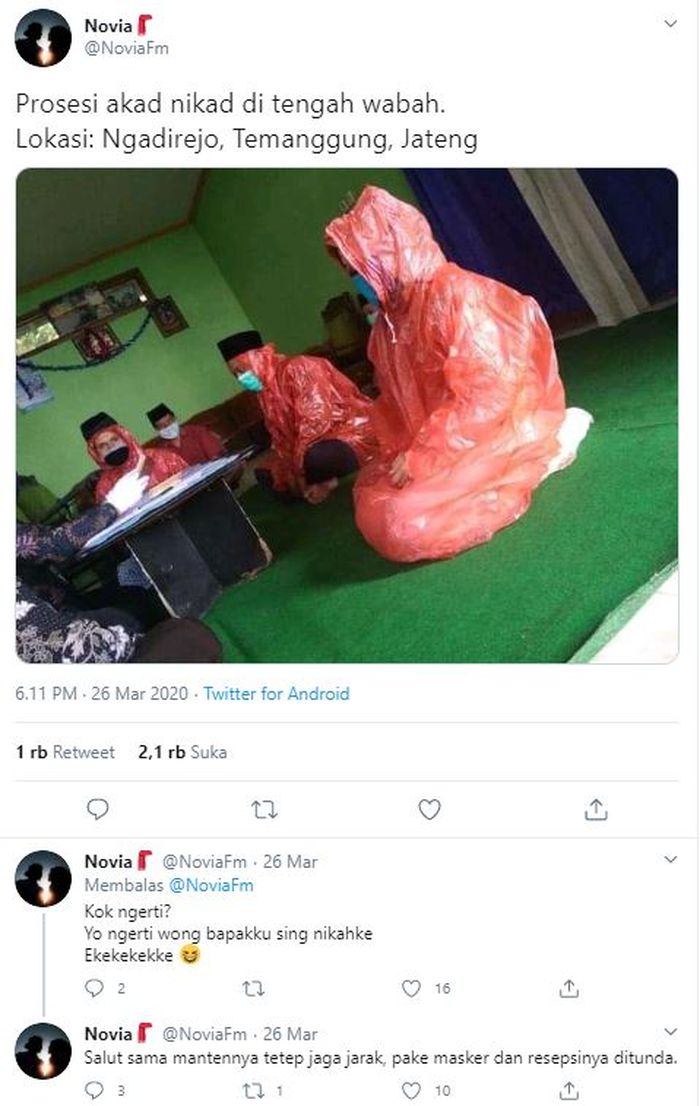 Prosesi akad di tengah pandemi corona viral.