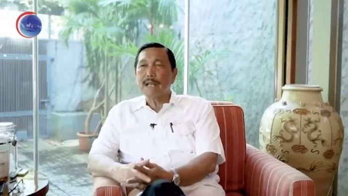 Luhut Binsar Pandjaitan sebut bulan April wabah corona di Indonesia mereda.