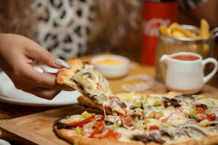 Ingin Kulit Glowing? Eits, Ini Daftar Makanan Enak yang Harus Dihindari: Makanan Cepat Saji