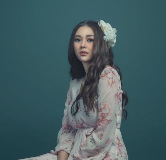 Aura Kasih mantan kekasih Glenn Fredly