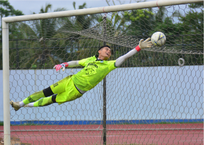 Kiper Persib Bandung, Dhika Bhayangkara.