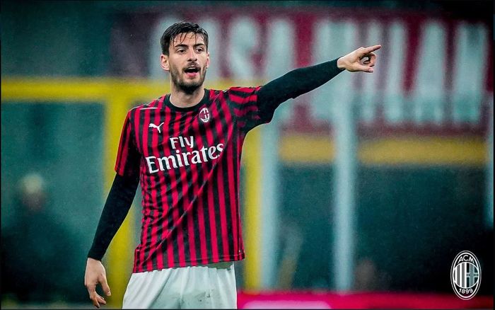 Pemain bertahan AC Milan, Matteo Gabbia.