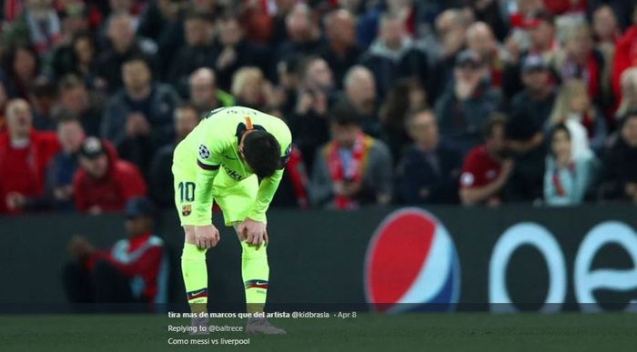 Ekspresi kapten Barcelona, Lionel Messi, setelah timnya dikalahkan oleh Liverpool pada babak semi-final Liga Champions 2018-2019.