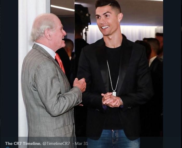 Cristiano Ronaldo dan eks presiden klub Real Madrid, Ramon Calderon, sosok yang membawanya ke Santiago Bernabeu.