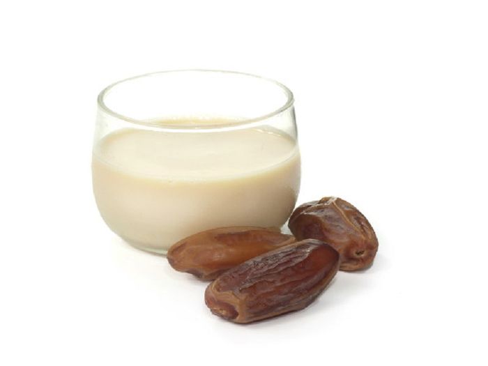 Coba deh susu kurma, lezat, dan manfaatnya wow banget deh.