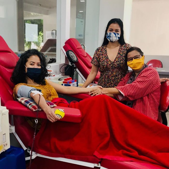 Pasien 03 donorkan plasma darahnya untuk pasien Covid-19, bersama pasien 01 dan pasien 02