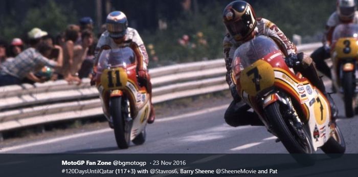 Aksi pembalap tim Suzuki, Barry Sheene (#7), dalam balapan GP500 di Sirkuit Spa-Francorchamps, Belgia, Juli 1977. 