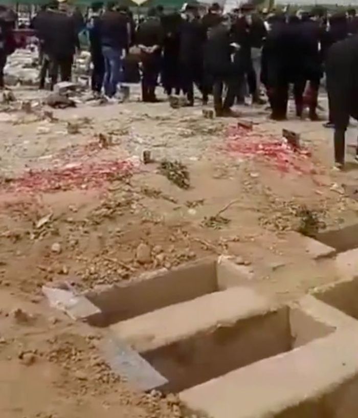 Kuburan massal di Iran