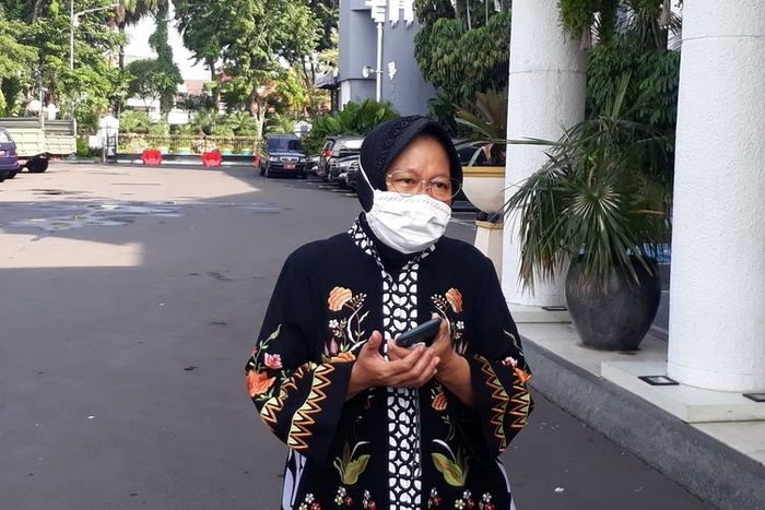 Wali Kota Surabaya Risma mengatakan kasus Covid-19 di pabrik rokok Sampoerna bermula dari 2 PDP yang nekat bekerja 