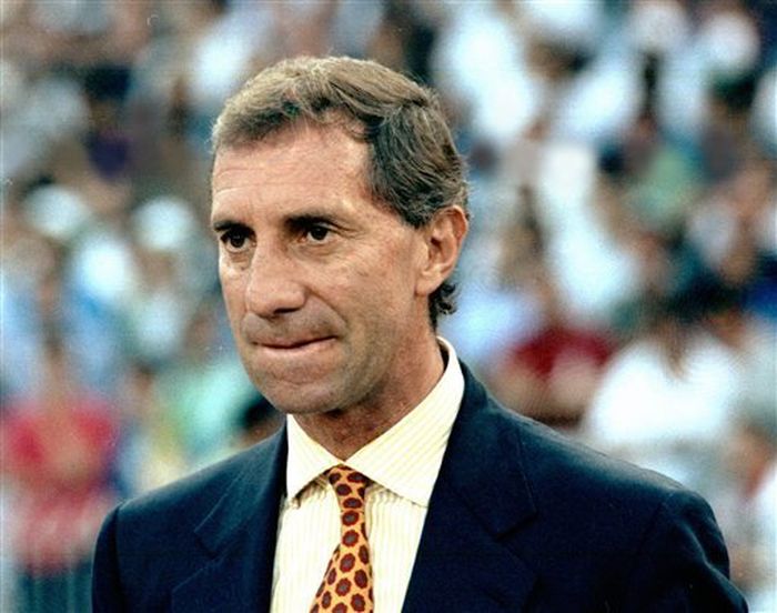 Argentina's World Cup Soccer team manager, Carlos Bilardo, waits for the start of the Semi-final match between Argentina and Italy to begin, in Naples, Italy, July 3, 1990. Argentina defeated Italy on penalties and went through to the Final. (AP Photo)