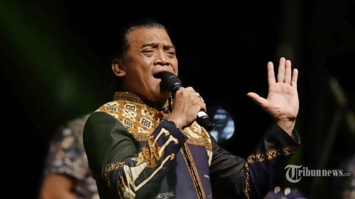 Didi Kempot tampil di Festival Bergoyang di Kompleks Gelora Bung Karno, Jakarta, Sabtu (1/2/2020).