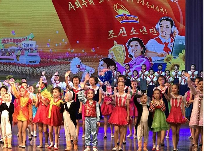 Murid TK yang siapkan penampilan terbaik untuk para turis Serbia
