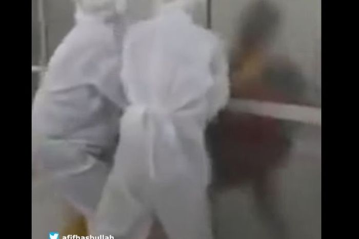 Salah Seorang Kakek Berstatus PDP Ngamuk dan Dobrak Pintu Rumah Sakit