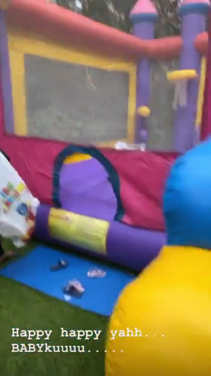 Playground di rumah Nia