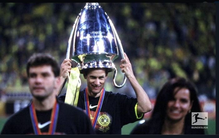 Heiko Herrlich menjuarai Liga Champions 1996-1997 bersama Borussia Dortmund.