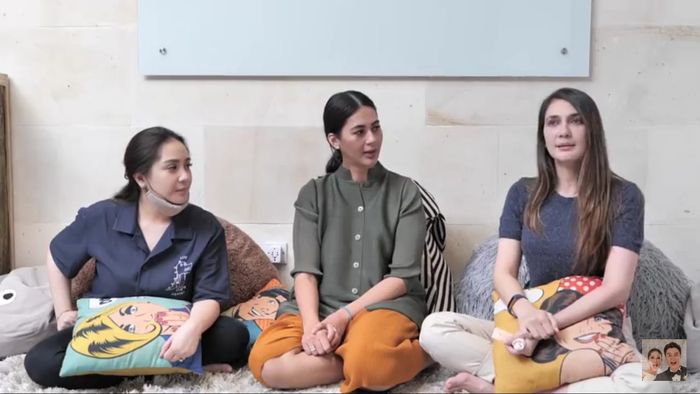 Nagita Slavina membuat pengakuan tak terduga di depan pada Paula Verhoeven dan Luna Maya.