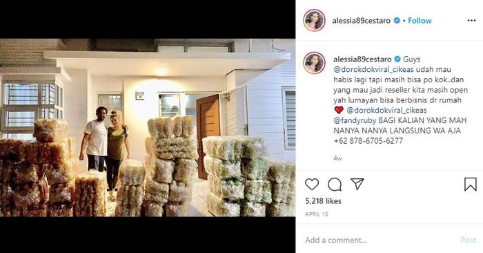 Ahmad Affandy juga berjualan kerupuk