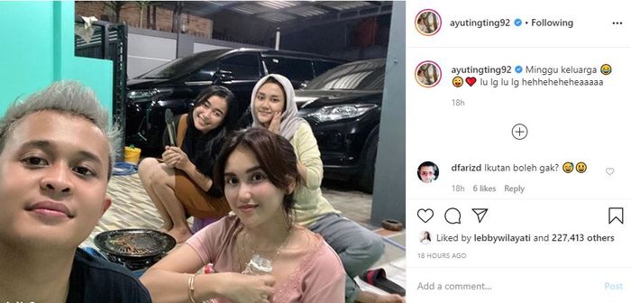 Namanya Disebut-sebut Sebagai Mantan Terindah Boy William, Ayu Ting Ting Pamer 2 Mobil Mewah yang Terparkir di Hunian Megahnya di Gang Sempit