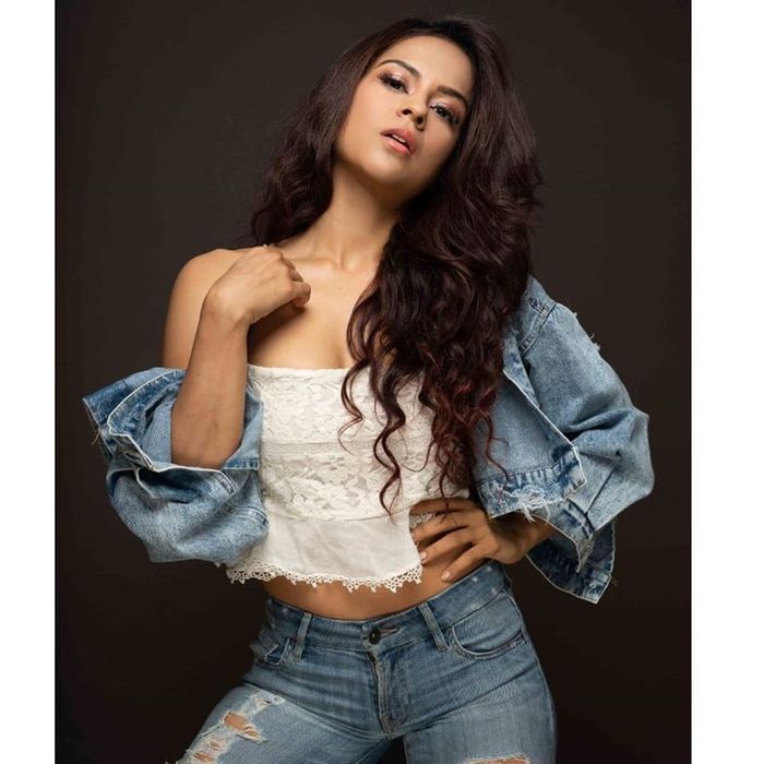Potret Sana Saeed, pemeran Anjali kecil dalam film Kuch Kuch Hota Hai