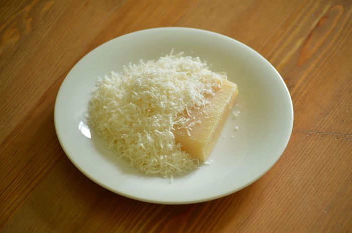 Keju parmesan