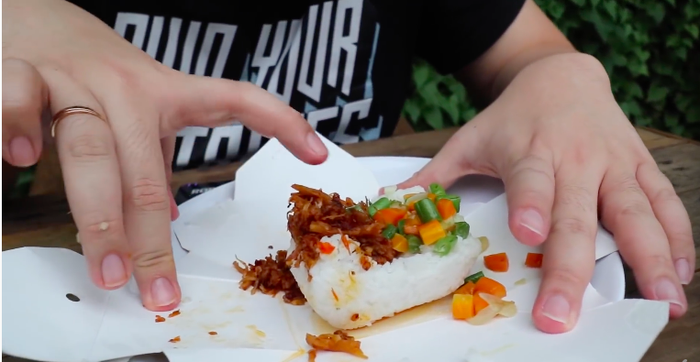 Ayam suwir menu baru Geprek Bensu