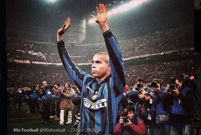 Striker legendaris asal Brasil, Ronaldo Luis Nazario de Lima, saat memperkuat Inter Milan.