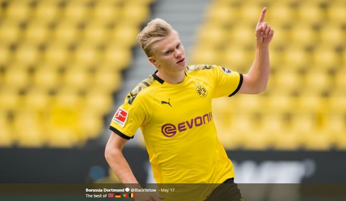 Penyerang Borussia Dortmund, Erling Haaland, melakukan selebrasi.