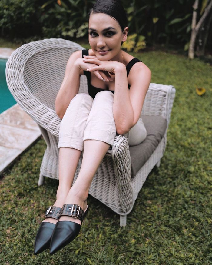 Penampilan seksi Luna Maya